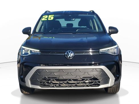 Used 2025 Volkswagen Taos S image 2