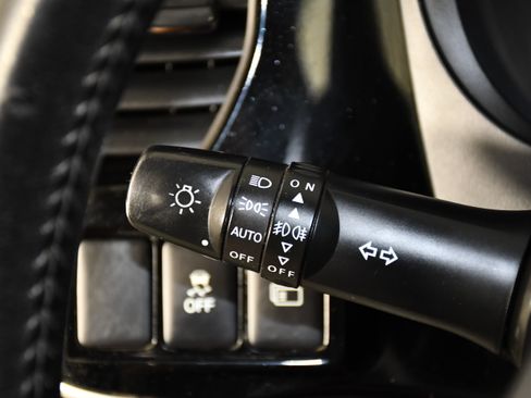Used 2019 Mitsubishi Outlander SEL AWD/4WD image 22