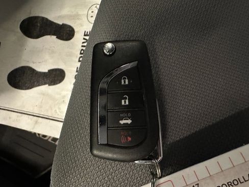 Used 2020 Toyota Corolla SE FWD image 16