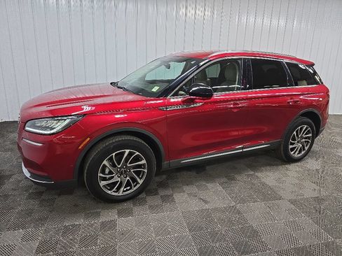 Used 2022 Lincoln Corsair AWD w/ Equipment Group 101A image 6