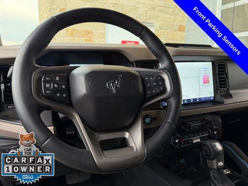 Used 2023 Ford Bronco Wildtrak image 12