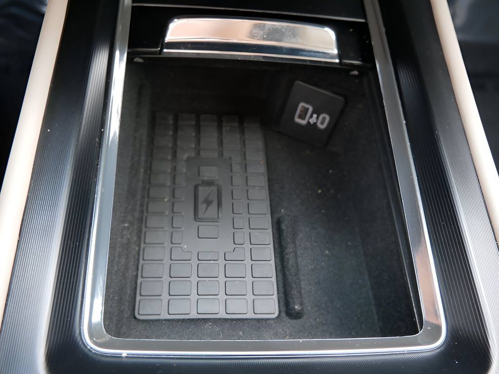 Used 2025 Lincoln Corsair Reserve FWD image 26