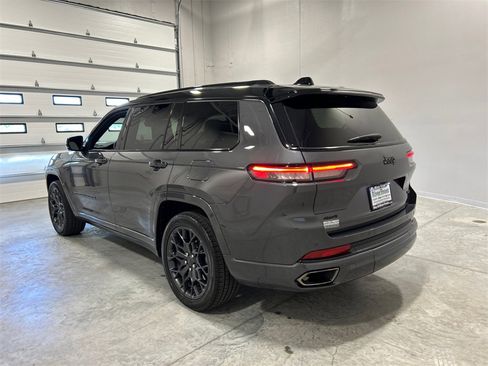 Used 2024 Jeep Grand Cherokee L Summit image 8