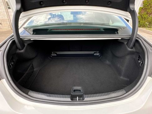 Used 2022 Mercedes-Benz C 300 Sedan image 26