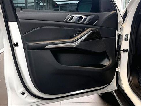 Used 2024 BMW X5 sDrive40i w/ Parking Assistance Package RWD image 23