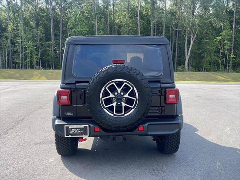 Certified 2025 Jeep Wrangler Rubicon AWD/4WD image 8