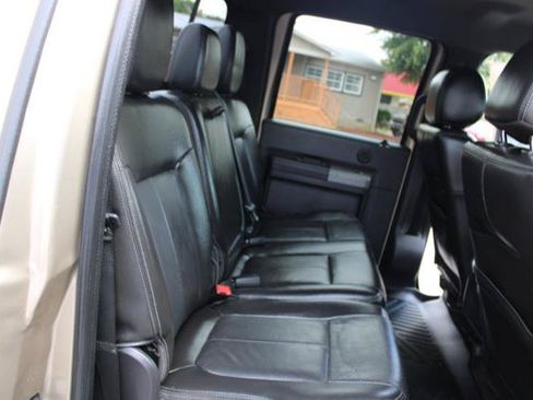 Used 2012 Ford F250 Lariat w/ Chrome Pkg AWD/4WD image 30