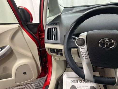 Used 2010 Toyota Prius Five image 26
