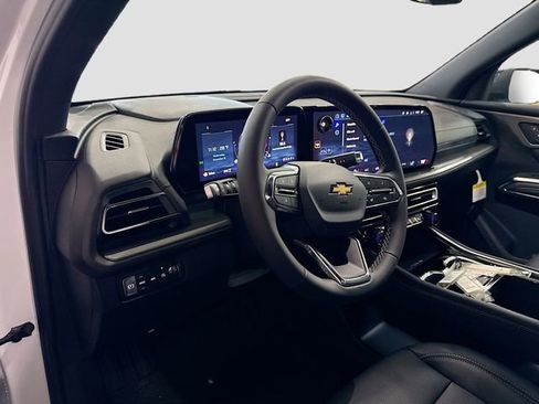 New 2026 Chevrolet Traverse LT w/ LPO, Floor Liner Package image 10