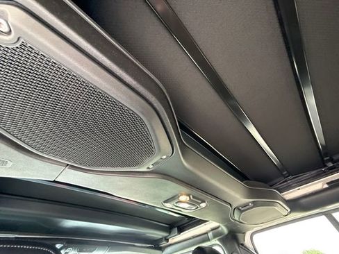 Used 2020 Jeep Wrangler Unlimited Rubicon AWD/4WD image 17