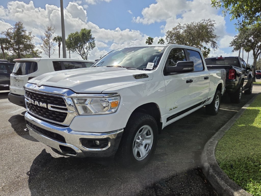 Used 2023 RAM 1500 Big Horn AWD/4WD image 3
