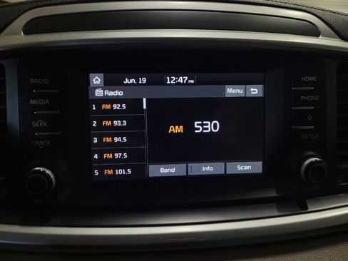 Used 2020 Kia Sorento EX AWD/4WD image 25