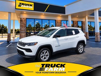 Used 2025 Jeep Compass Latitude