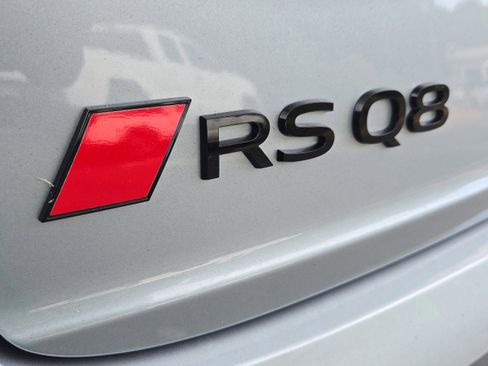 New 2025 Audi RS Q8 performance image 28