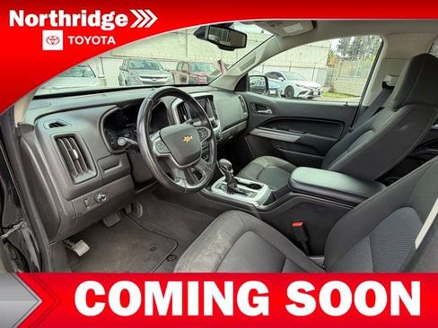 Used 2022 Chevrolet Colorado LT w/ Safety Package image 5