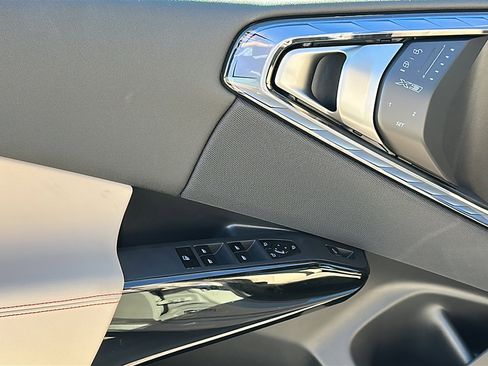 New 2026 BMW X3 xDrive30 w/ Premium Package image 13