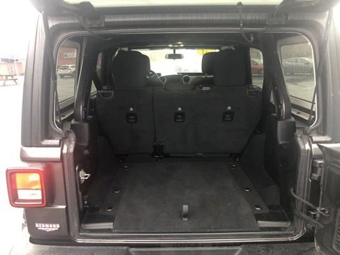 Used 2021 Jeep Wrangler Unlimited Willys image 7