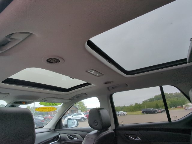 Used 2021 Chevrolet Traverse RS AWD/4WD image 27