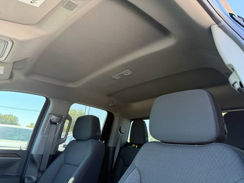 New 2025 GMC Sierra 1500 Elevation image 15