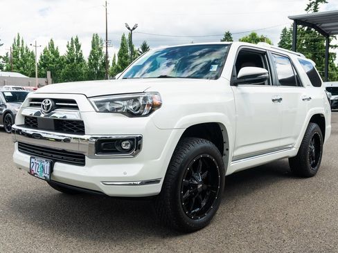 Used 2021 Toyota 4Runner Limited image 3