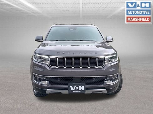 Used 2022 Jeep Wagoneer Series II w/ Premium Group I AWD/4WD image 9