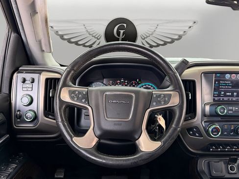 Used 2017 GMC Sierra 2500 Denali w/ Duramax Plus Package AWD/4WD image 12