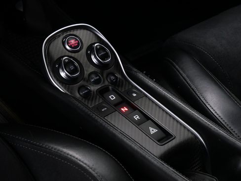Used 2019 McLaren 600LT image 27