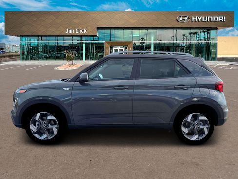New 2026 Hyundai Venue SEL FWD image 3