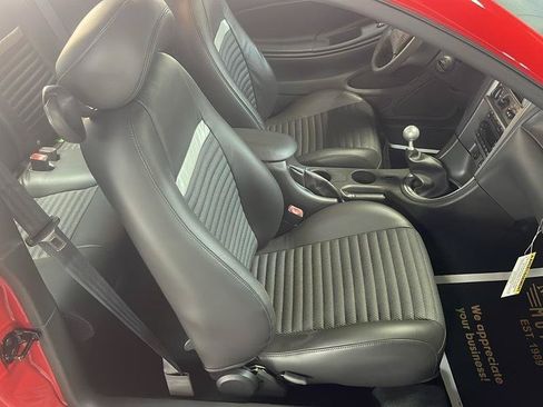 Used 2004 Ford Mustang Mach 1 RWD image 36