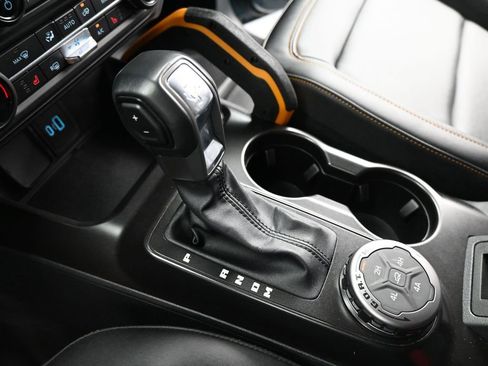 Certified 2021 Ford Bronco Badlands w/ Sasquatch Package image 16