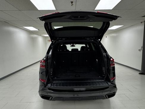 Used 2021 BMW X5 M50i image 33
