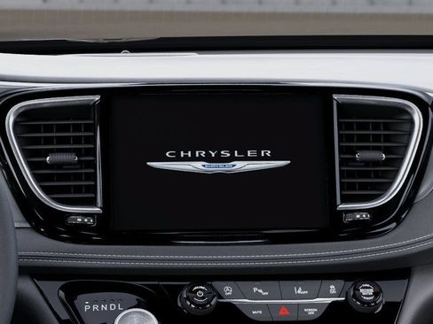 Used 2026 Chrysler Pacifica Select AWD/4WD image 19