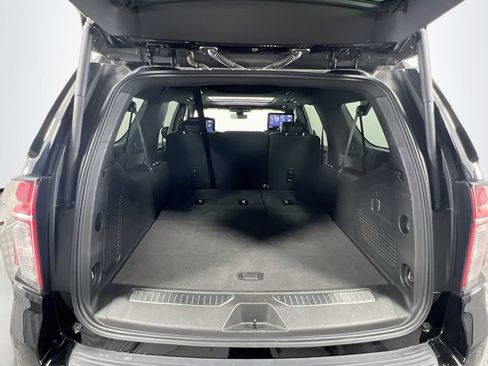 Certified 2021 Chevrolet Suburban RST w/ Rear Media and Nav Package AWD/4WD image 29