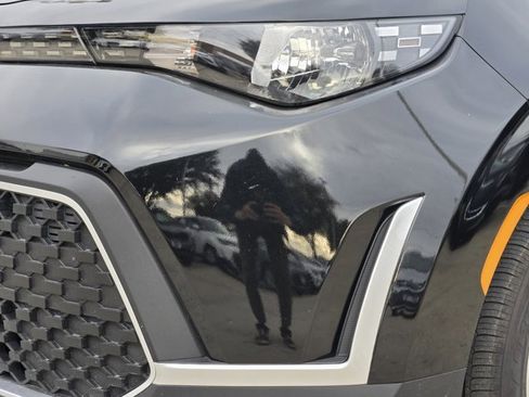 Certified 2025 Kia Soul LX image 9