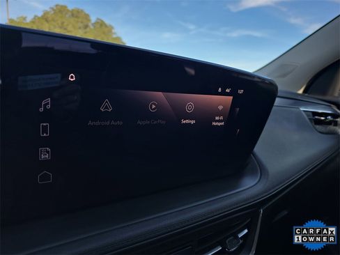 Used 2025 Buick Encore GX Sport Touring image 19