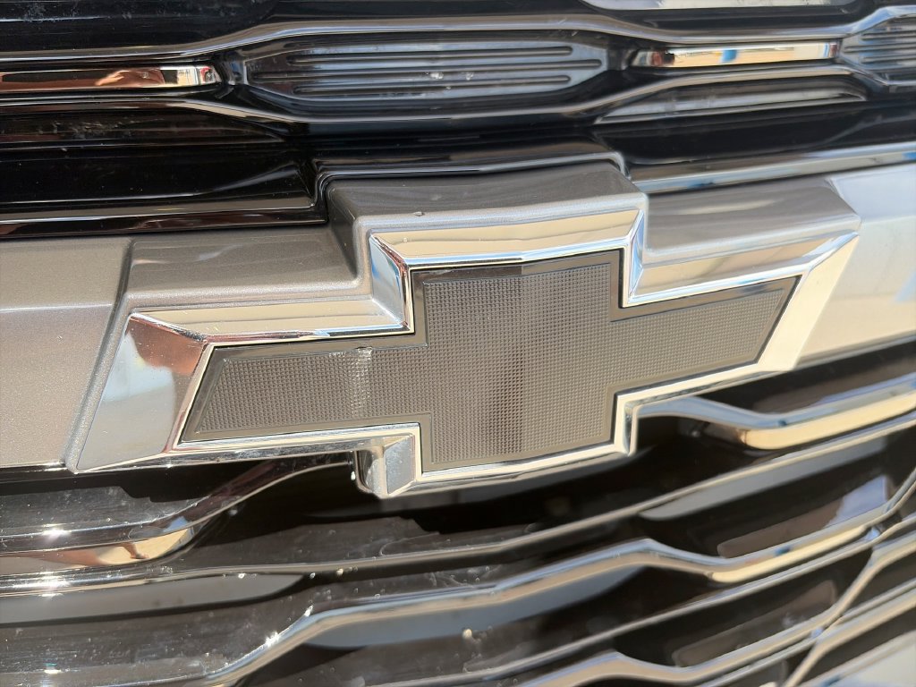 Used 2025 Chevrolet Trax ACTIV w/ Sunroof Package FWD image 33