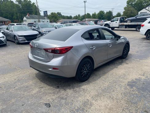 Used 2016 MAZDA MAZDA3 i Sport FWD image 5
