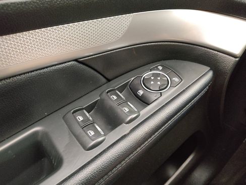 Used 2017 Ford Explorer XLT FWD image 27