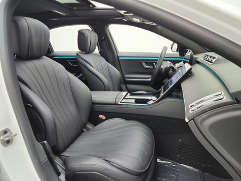 Certified 2023 Mercedes-Benz S 500 4MATIC image 20