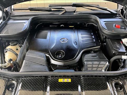 Used 2024 Mercedes-Benz GLS 450 4MATIC image 27