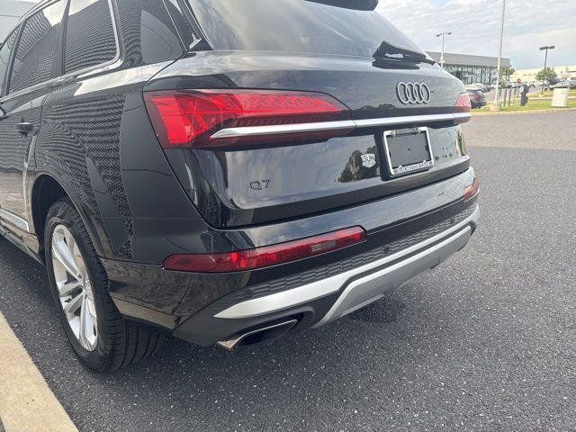 Used 2025 Audi Q7 3.0T Premium Plus AWD/4WD image 30