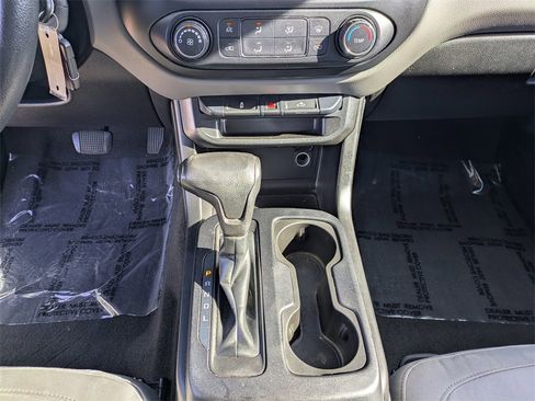 Used 2020 Chevrolet Colorado W/T image 18