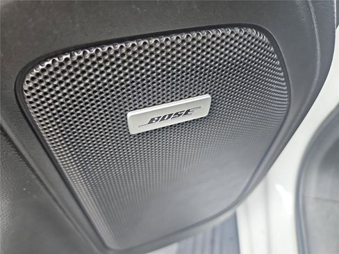 Used 2022 Chevrolet Silverado 1500 LT Trail Boss w/ Convenience Package II image 12