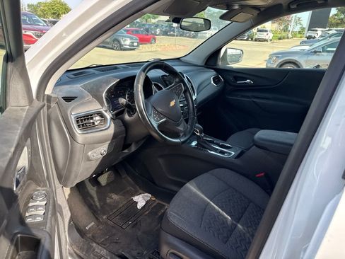 Used 2023 Chevrolet Equinox LT AWD/4WD image 8