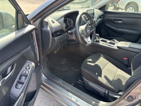 Used 2023 Nissan Sentra SV image 13