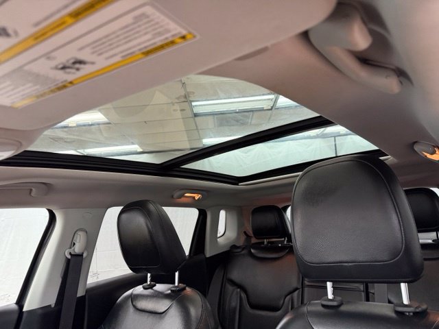 Used 2018 Jeep Compass Limited FWD image 12