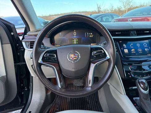 Used 2015 Cadillac XTS Platinum image 23