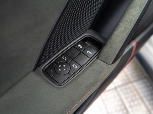 Used 2024 Porsche 911 GT3 image 33