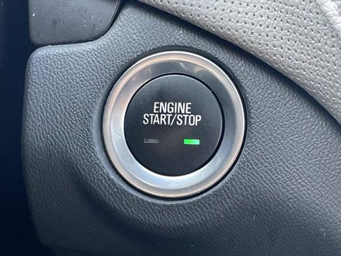 Used 2019 Chevrolet Equinox Premier image 27