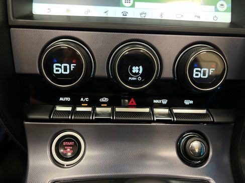 Used 2019 Jaguar F-TYPE image 33